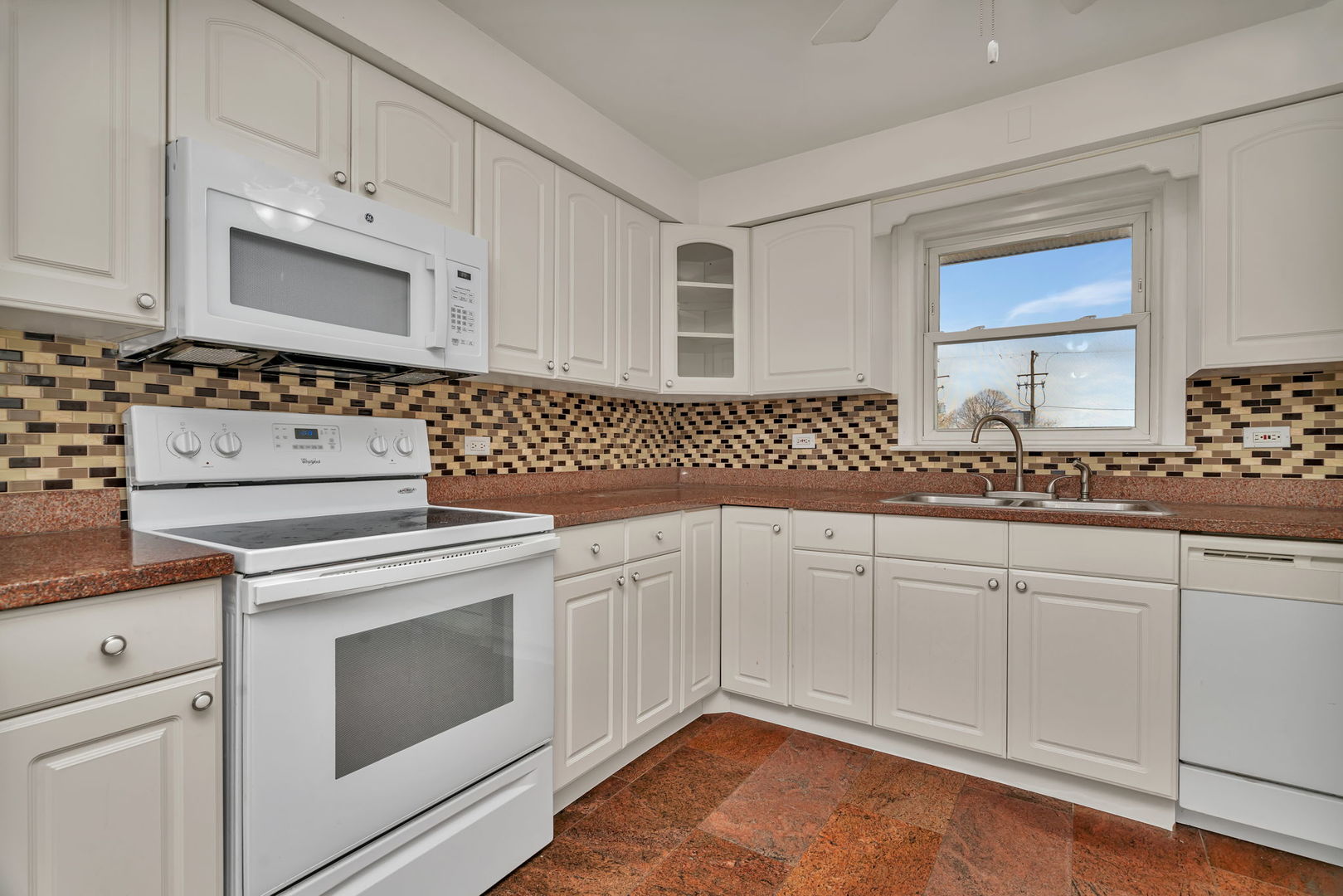 8751 W 79th Street #12, Justice, IL 60458