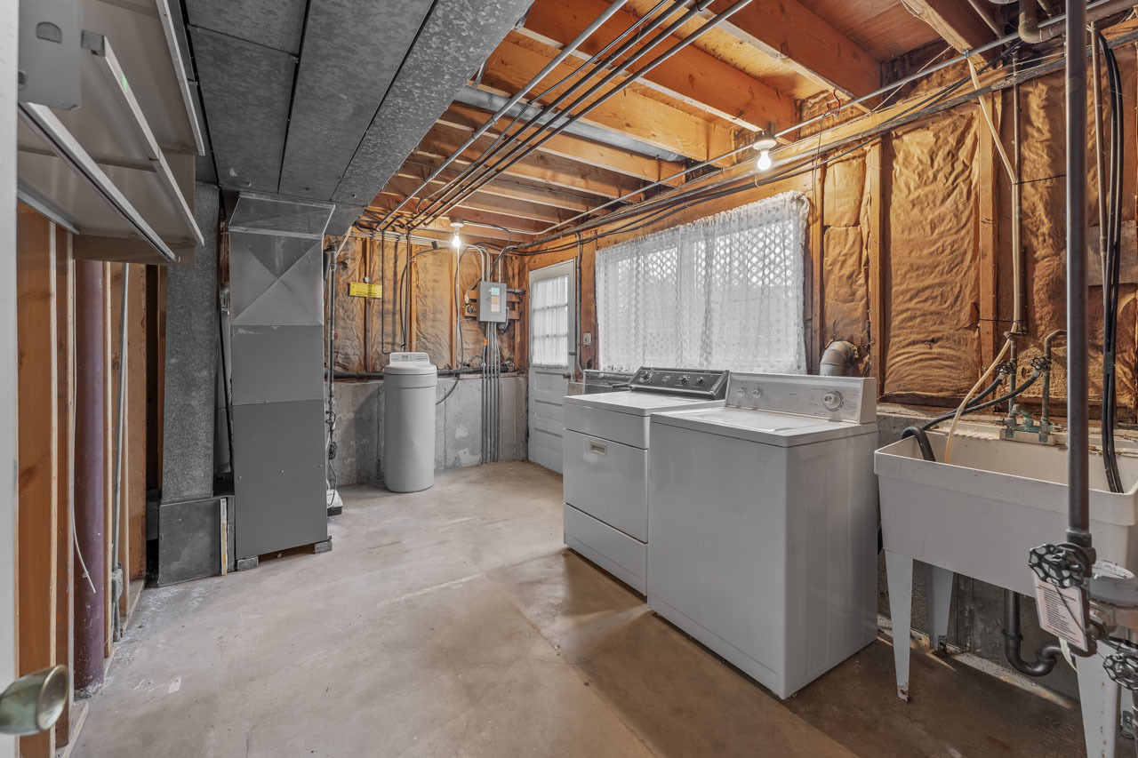 2407 N Champlain Street, Arlington Heights, IL 60004