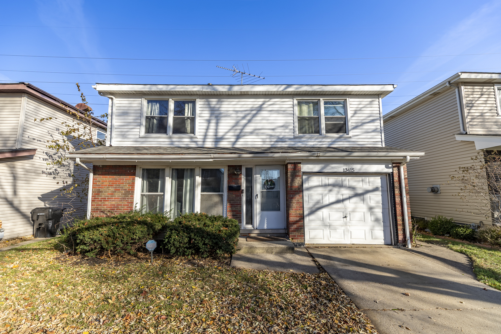 13415 S Mackinaw Avenue, Chicago, IL 60633