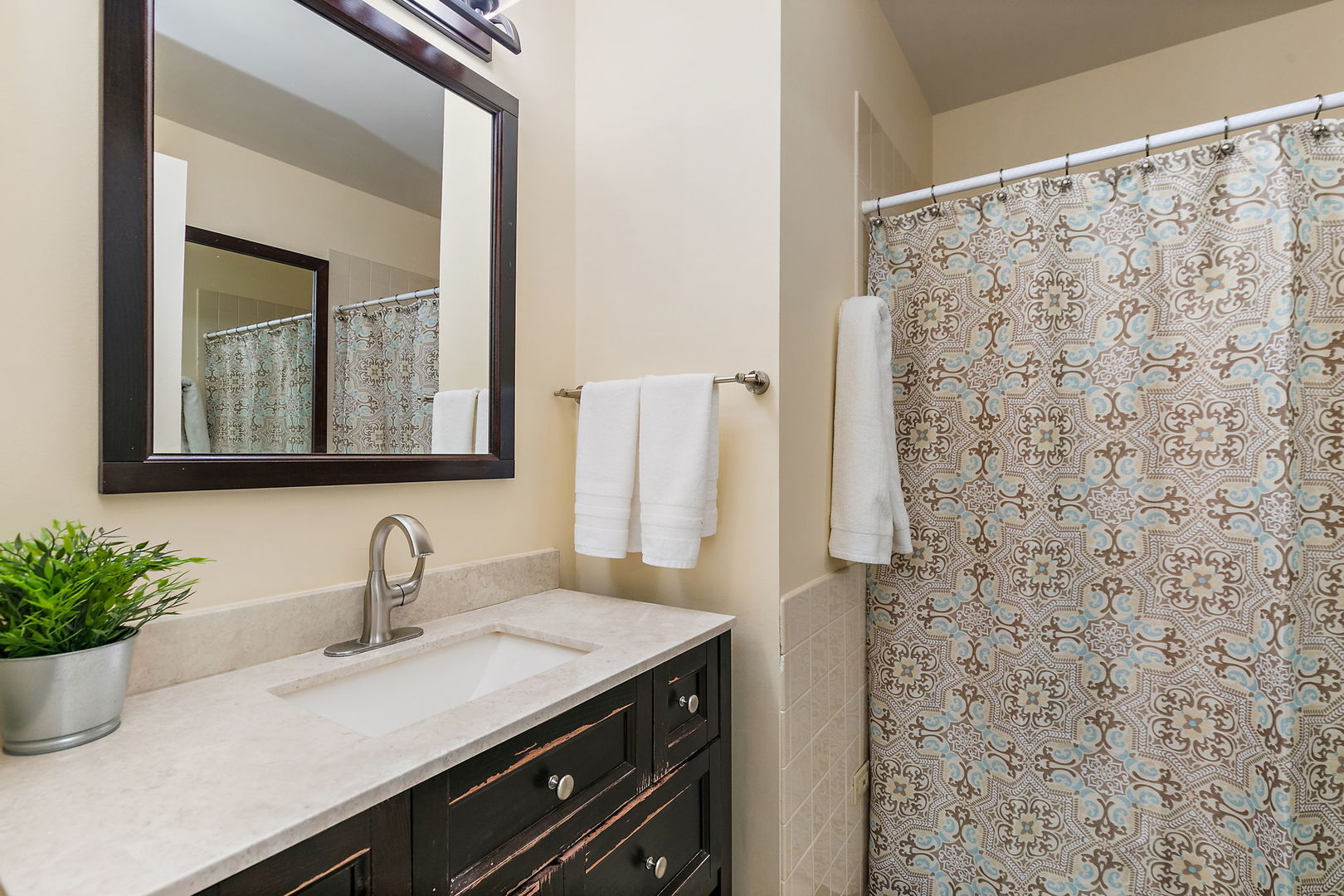 2659 College Hill Circle, Schaumburg, IL 60173