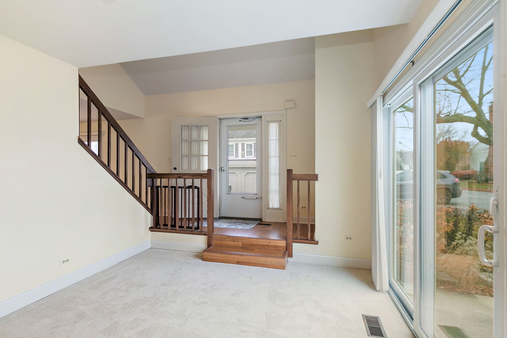 2659 College Hill Circle, Schaumburg, IL 60173