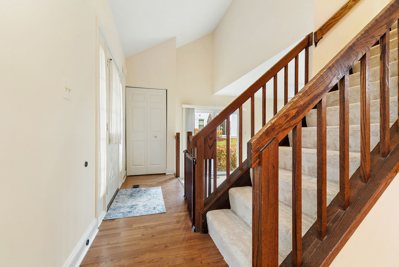 2659 College Hill Circle, Schaumburg, IL 60173