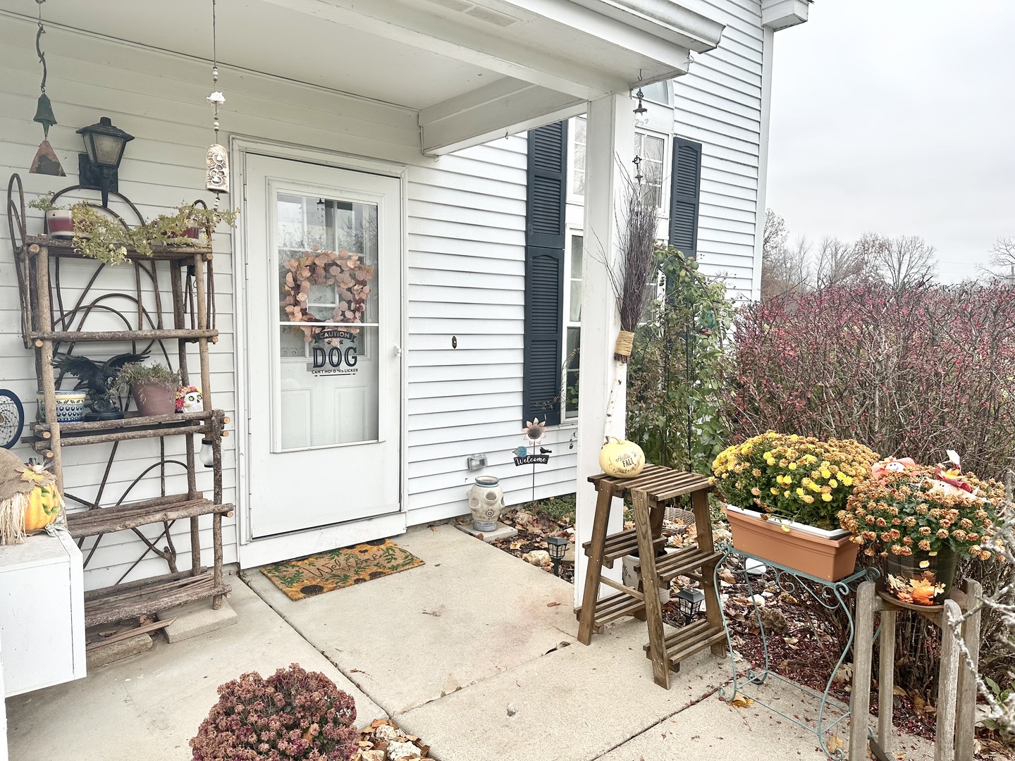 3316 Greenwich Lane, Island Lake, IL 60042