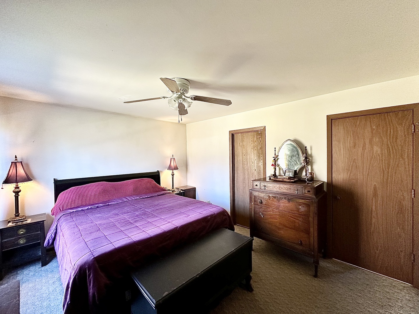 3316 Greenwich Lane, Island Lake, IL 60042