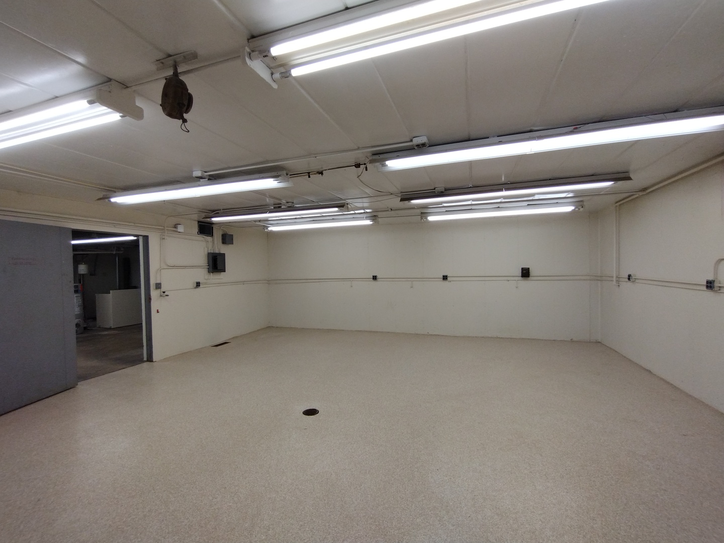 4910 Kilburn Avenue, Rockford, IL 61101