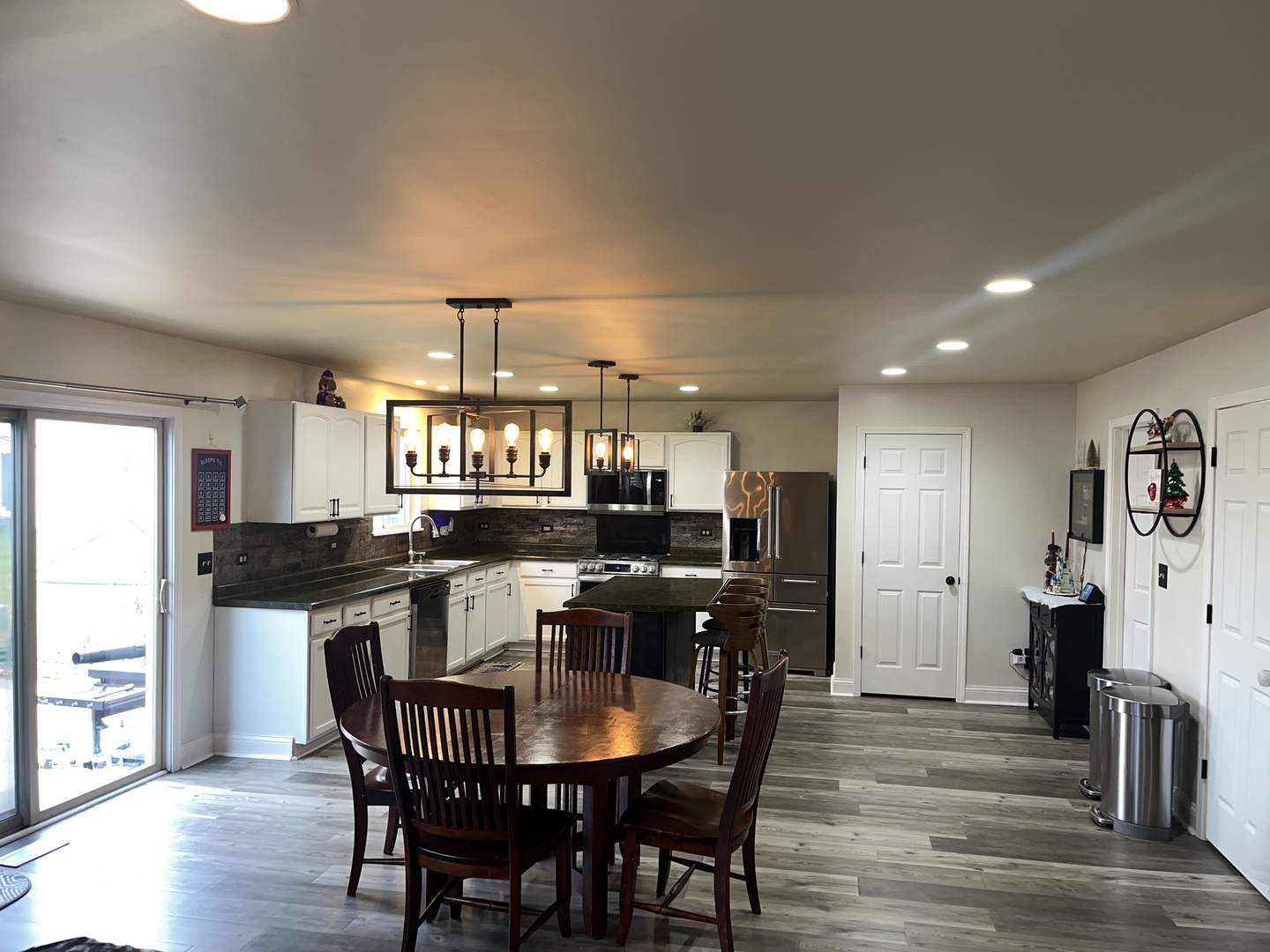 806 Treesdale Way, Joliet, IL 60431