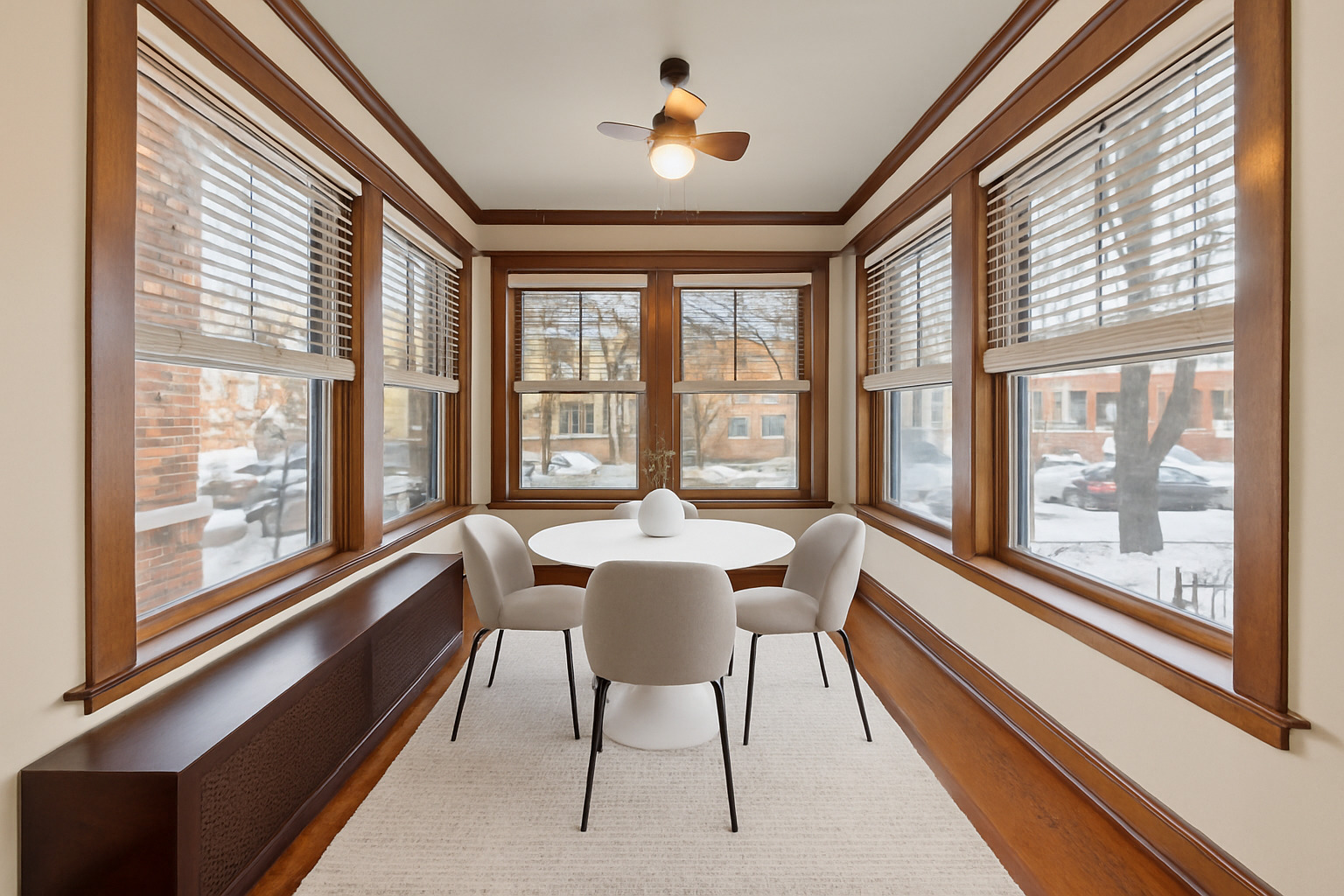 1433 W Rosemont Avenue #1W, Chicago, IL 60660