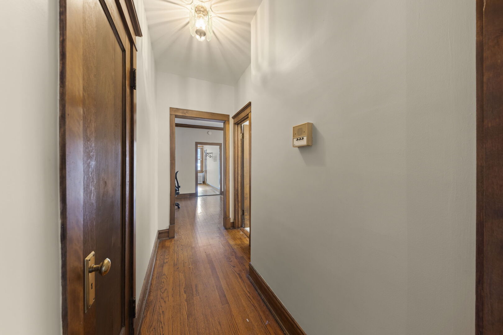 1433 W Rosemont Avenue #1W, Chicago, IL 60660