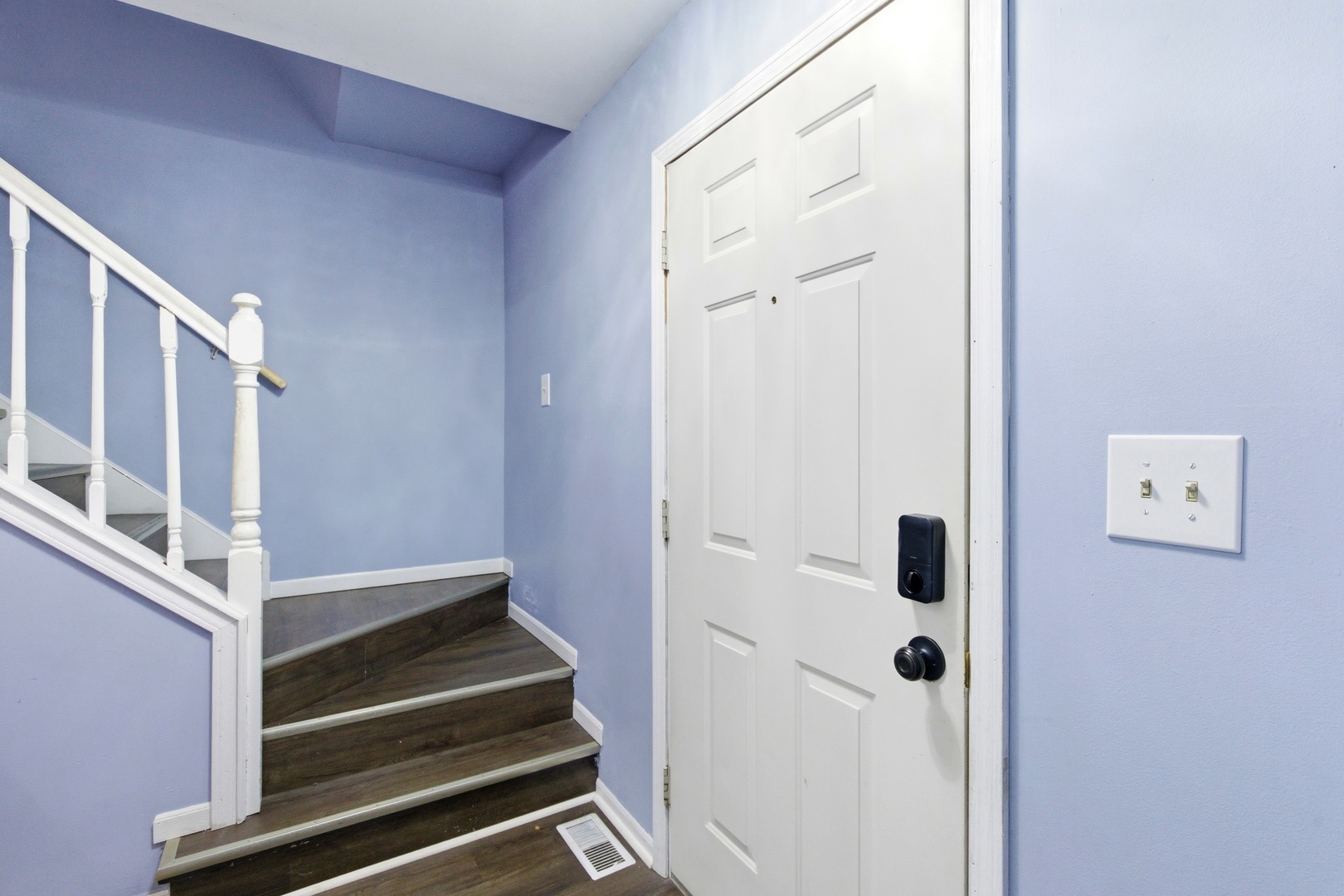 2860 Bridgeport Lane, Aurora, IL 60504