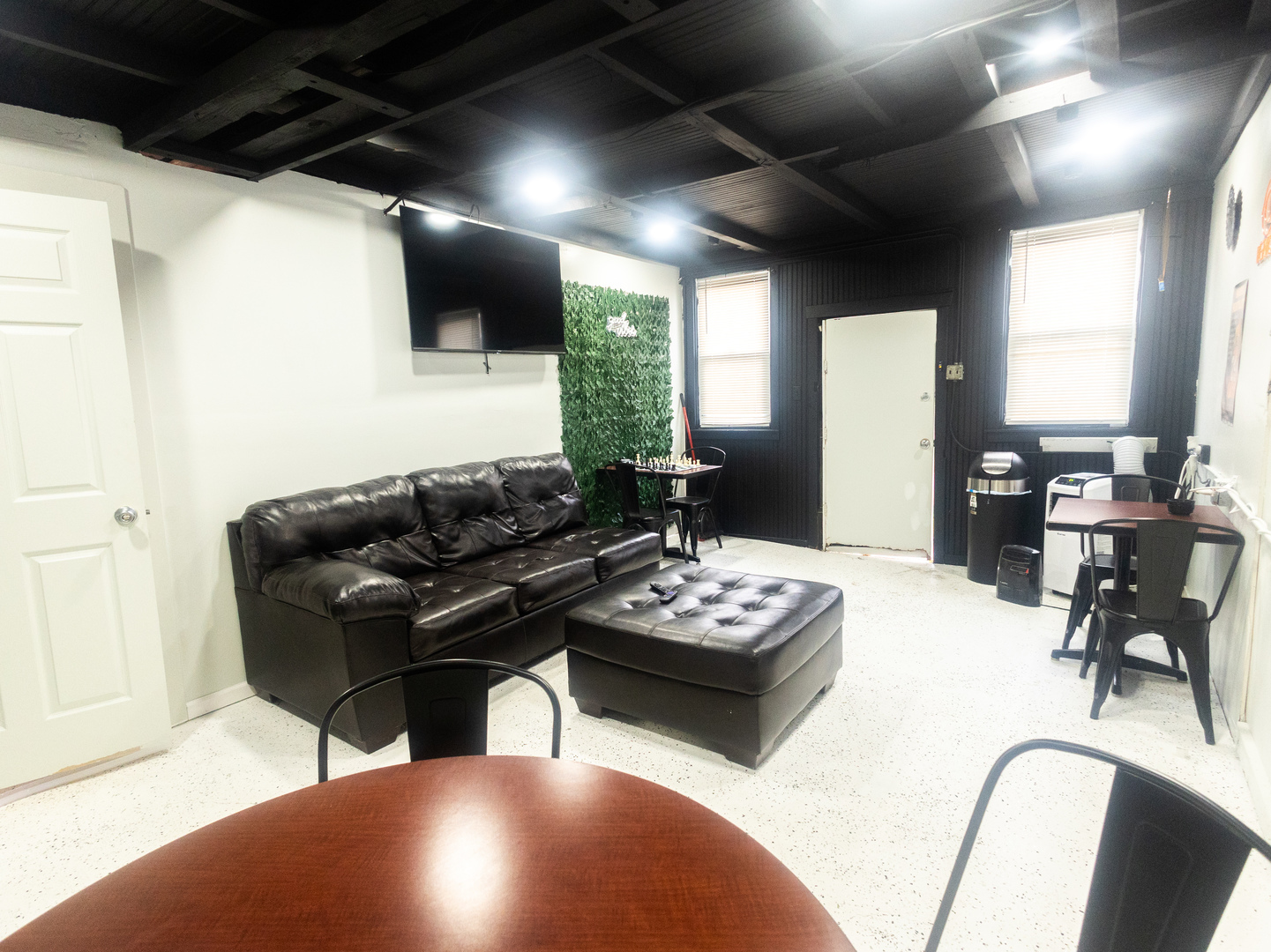 1115 S 3rd Avenue, Maywood, IL 60153