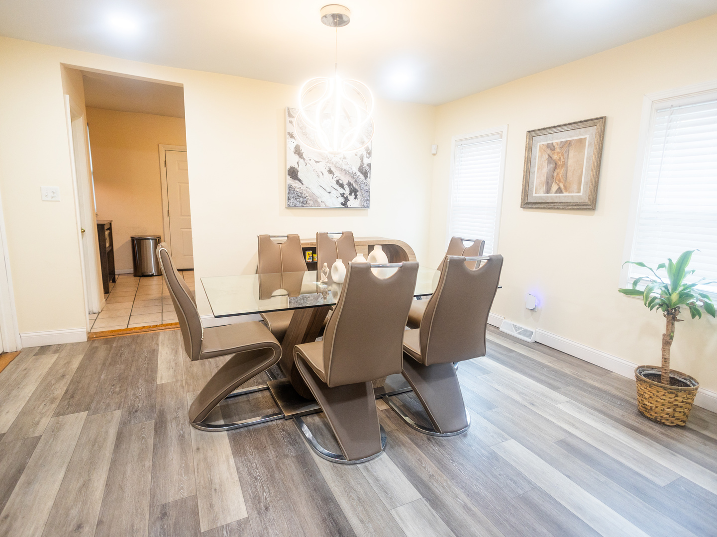 1115 S 3rd Avenue, Maywood, IL 60153