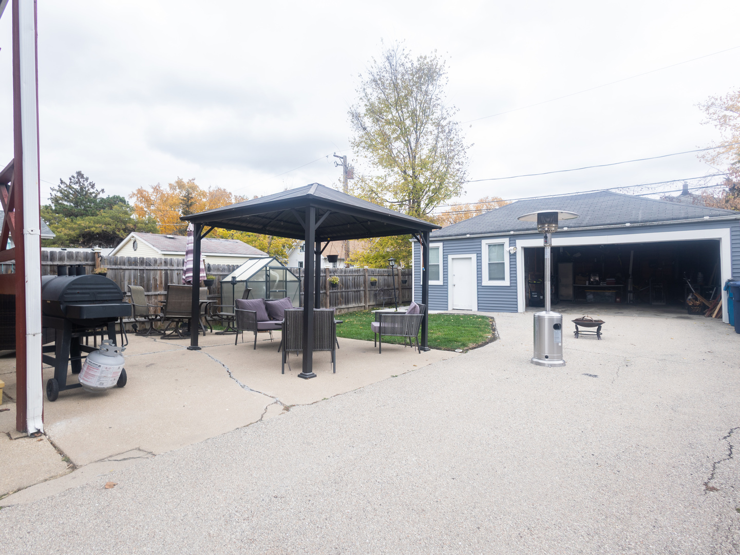 1115 S 3rd Avenue, Maywood, IL 60153