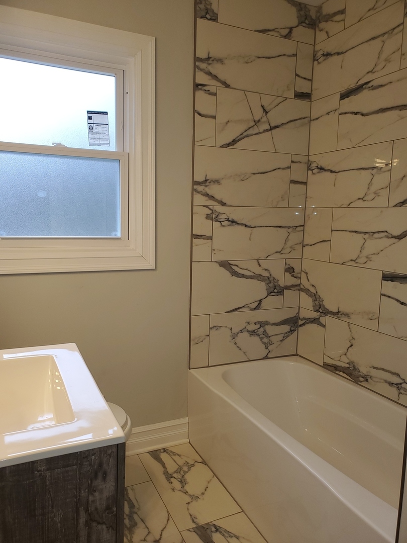 14529 Clinton Street, Harvey, IL 60426