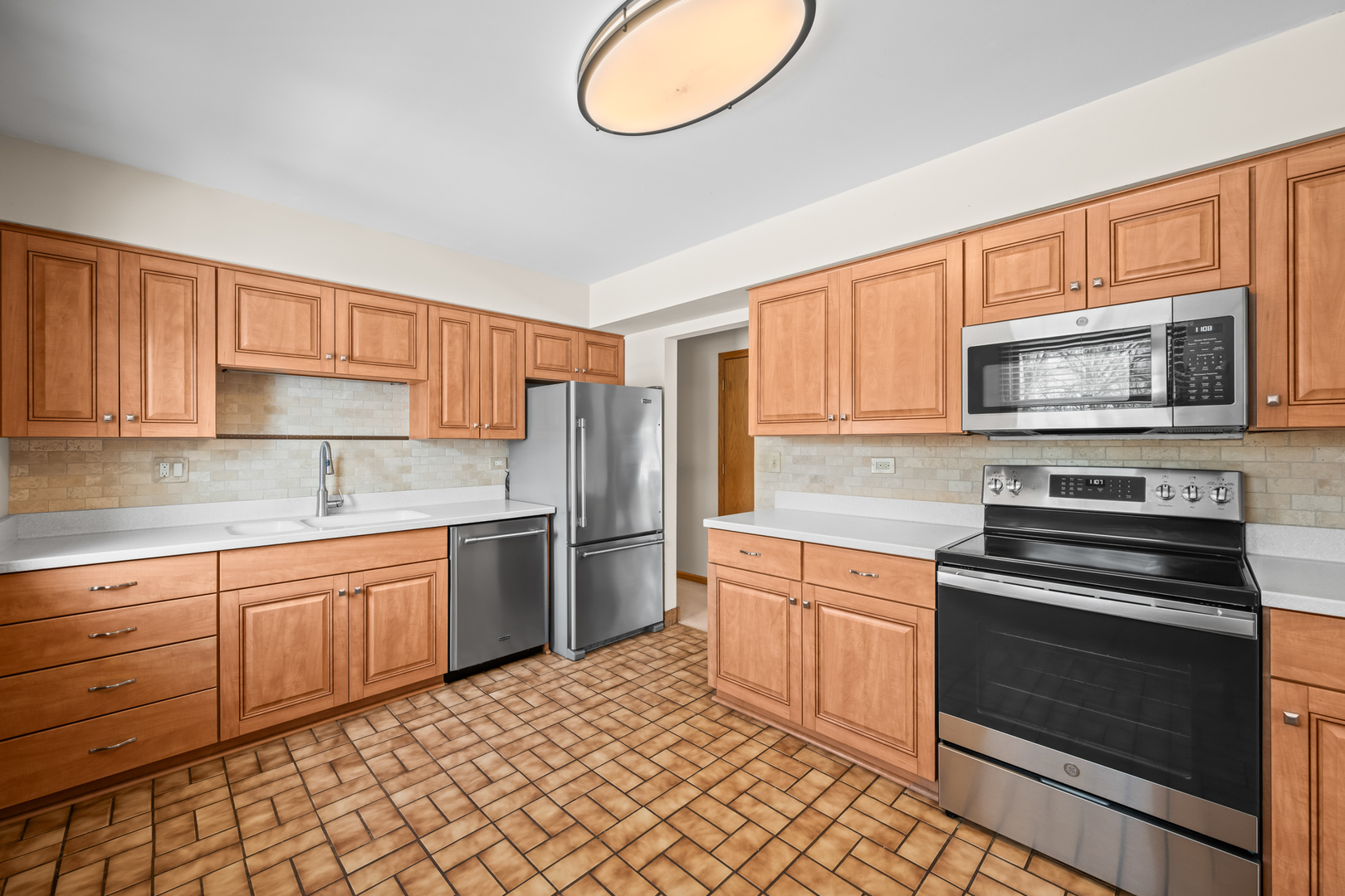 496 Raupp Boulevard, Buffalo Grove, IL 60089