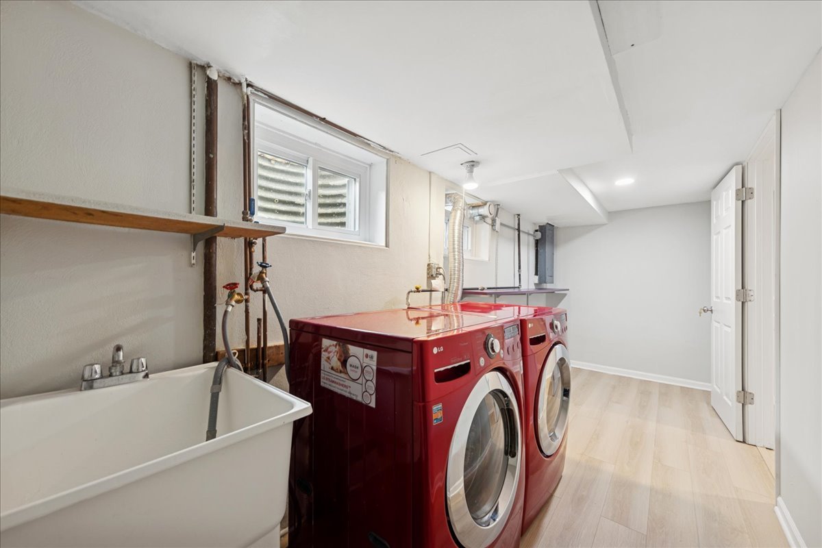 5811 Longview Drive, Countryside, IL 60525