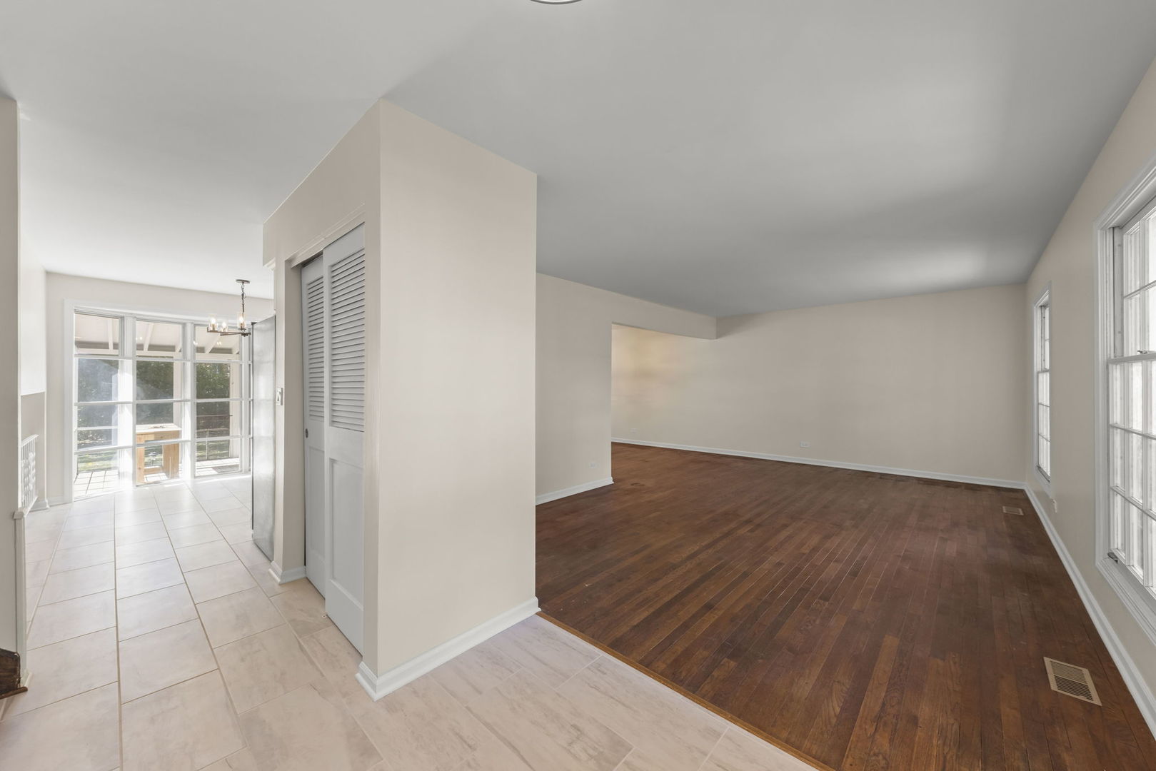 345 Green Valley Drive, Naperville, IL 60540