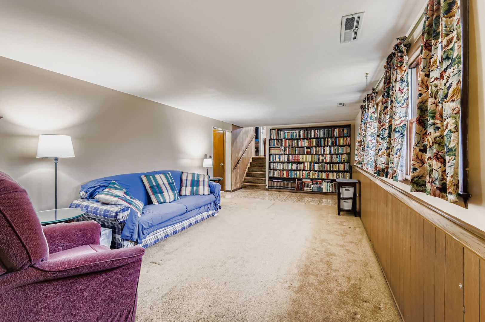 517 E Weathersfield Way, Schaumburg, IL 60193