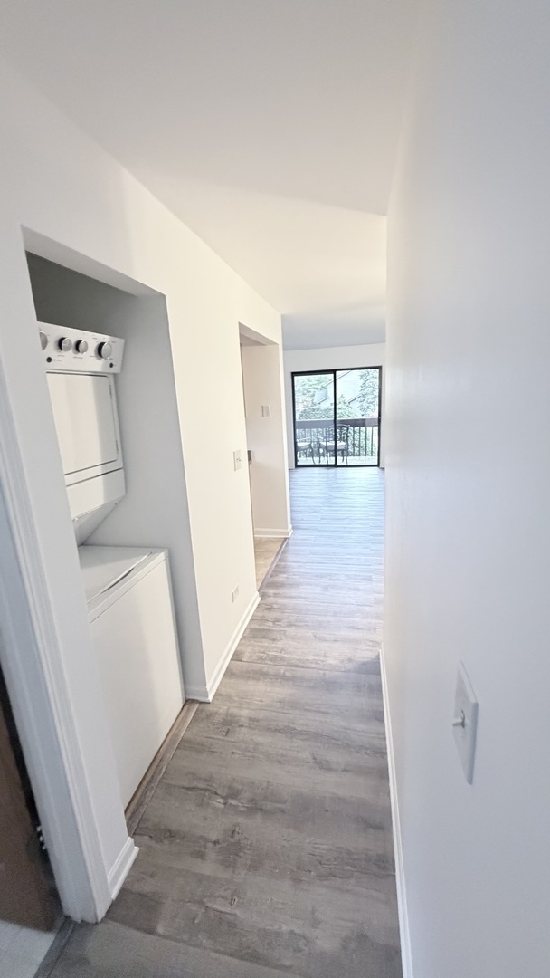 413 Berkshire Drive #22, Crystal Lake, IL 60014