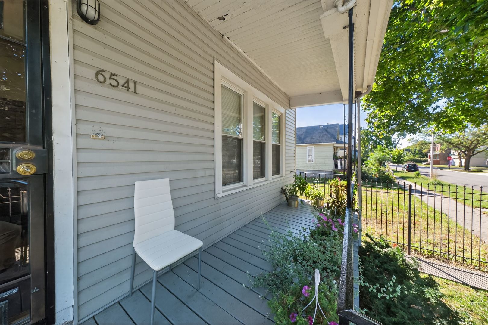 6541 S Carpenter Street, Chicago, IL 60621