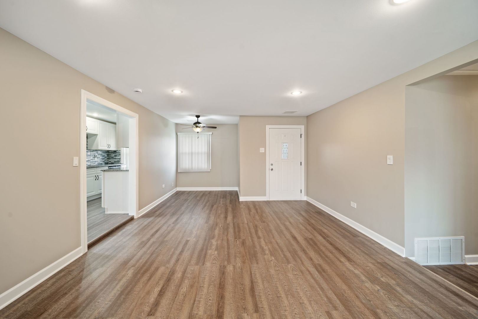 7949 Newland Avenue, Burbank, IL 60459