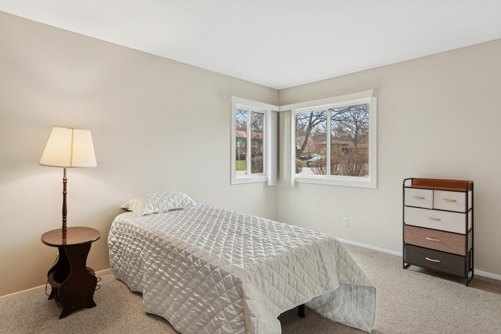 101 Aberdeen Court, Geneva, IL 60134