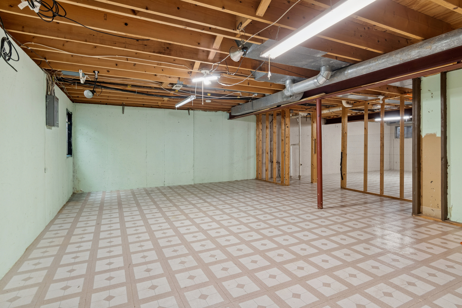 101 Aberdeen Court, Geneva, IL 60134