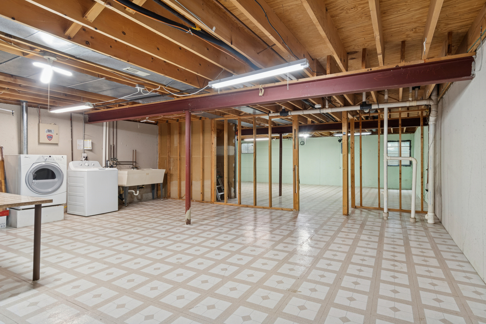 101 Aberdeen Court, Geneva, IL 60134