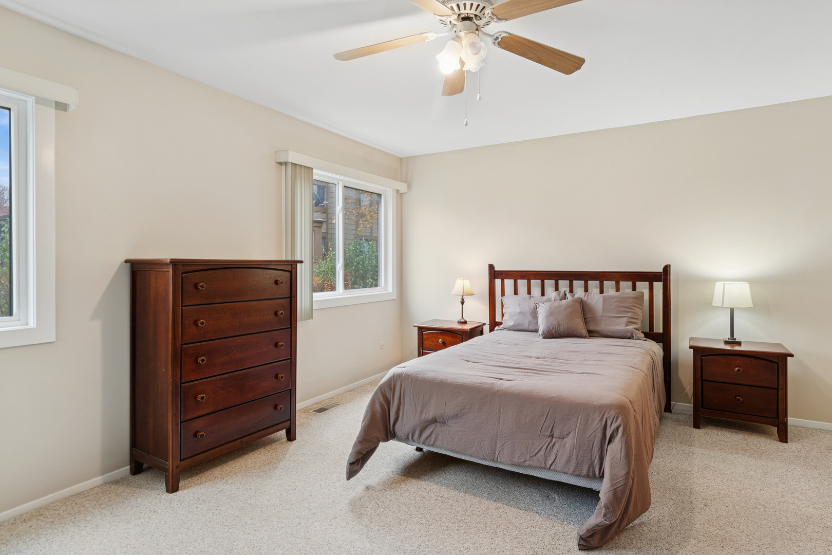 101 Aberdeen Court, Geneva, IL 60134