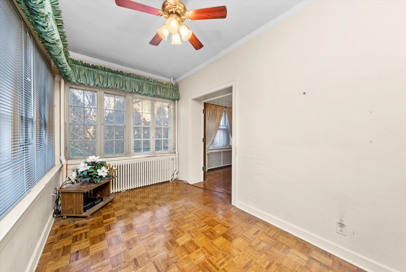 10456 S Hamilton Avenue, Chicago, IL 60643