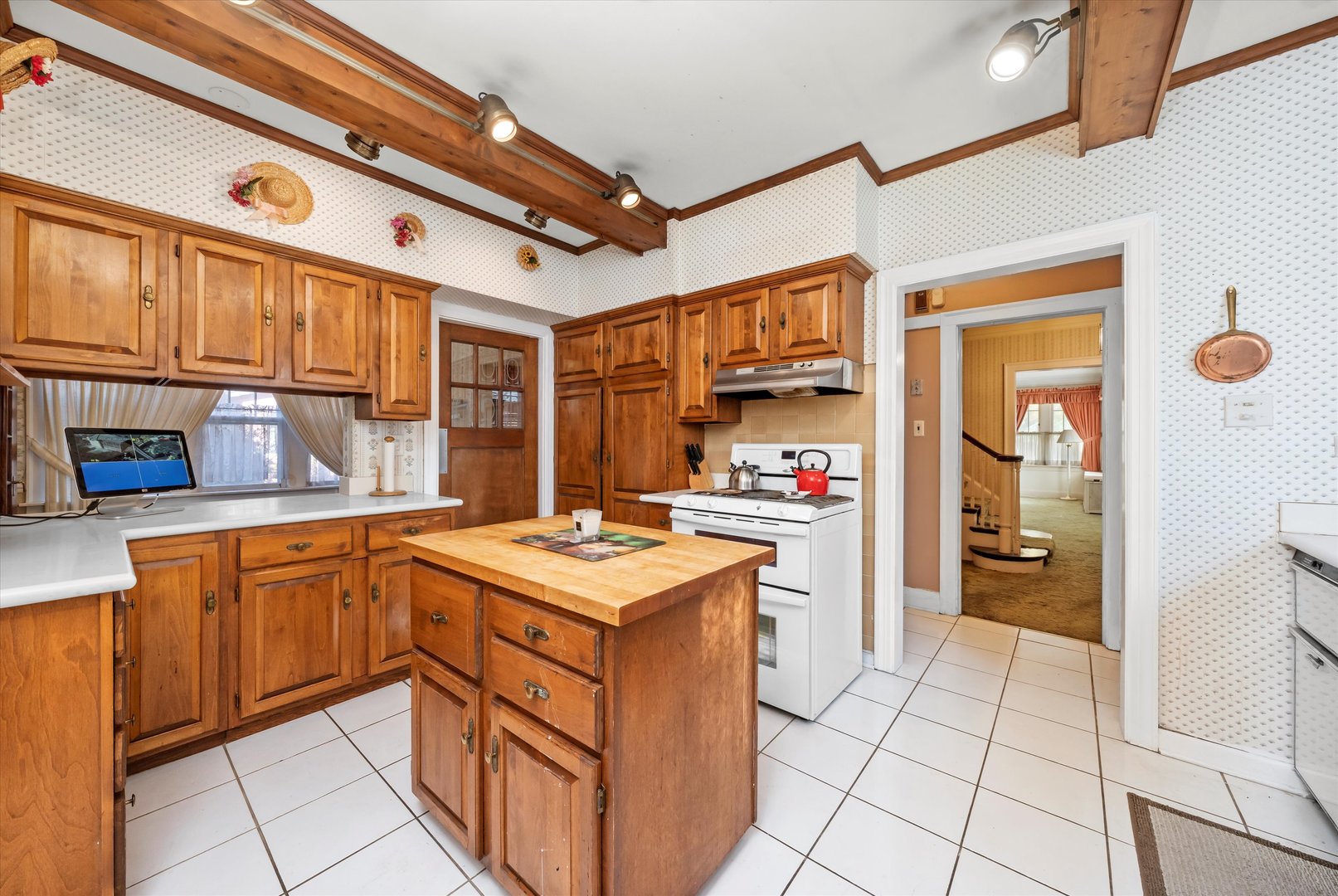 10456 S Hamilton Avenue, Chicago, IL 60643