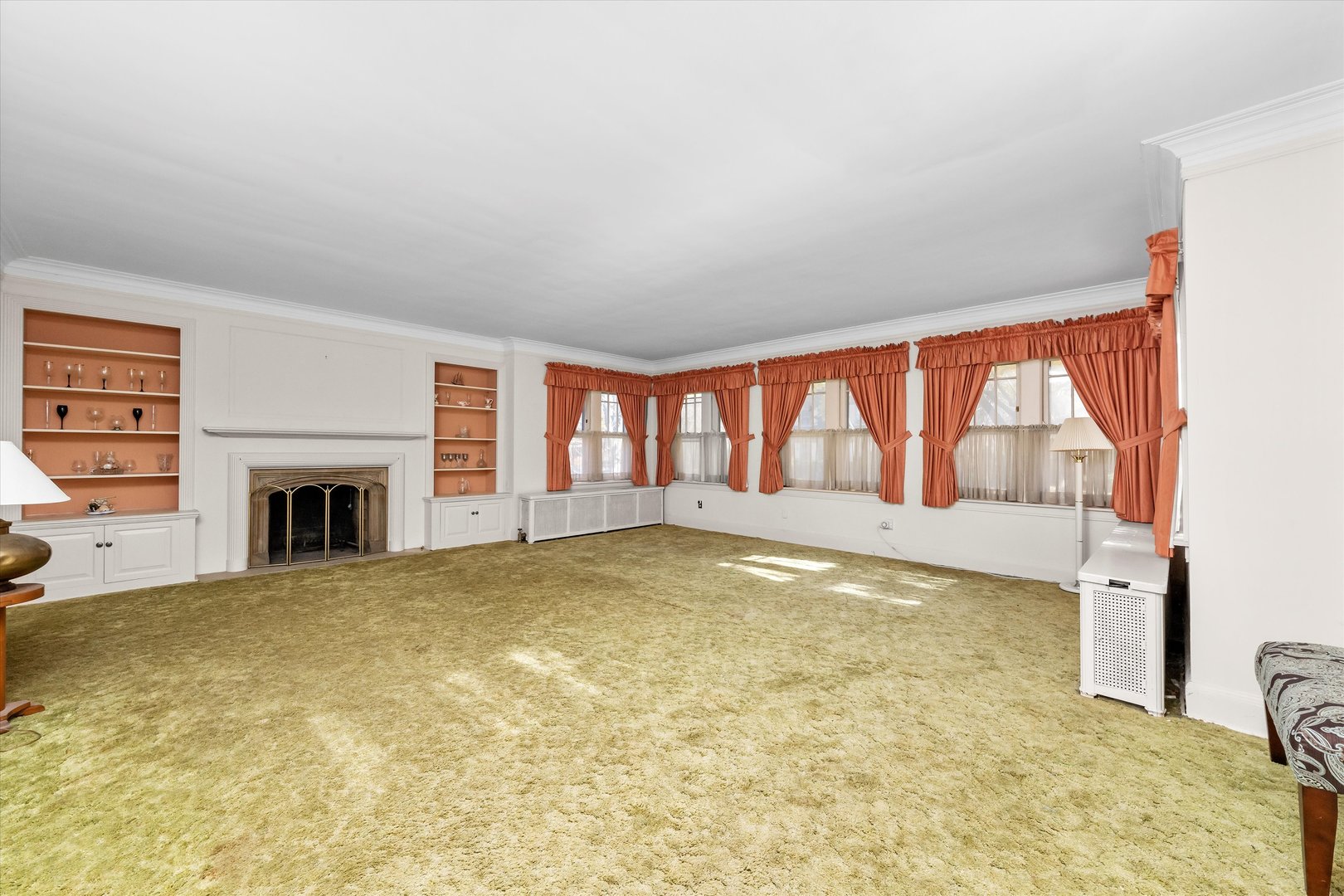 10456 S Hamilton Avenue, Chicago, IL 60643