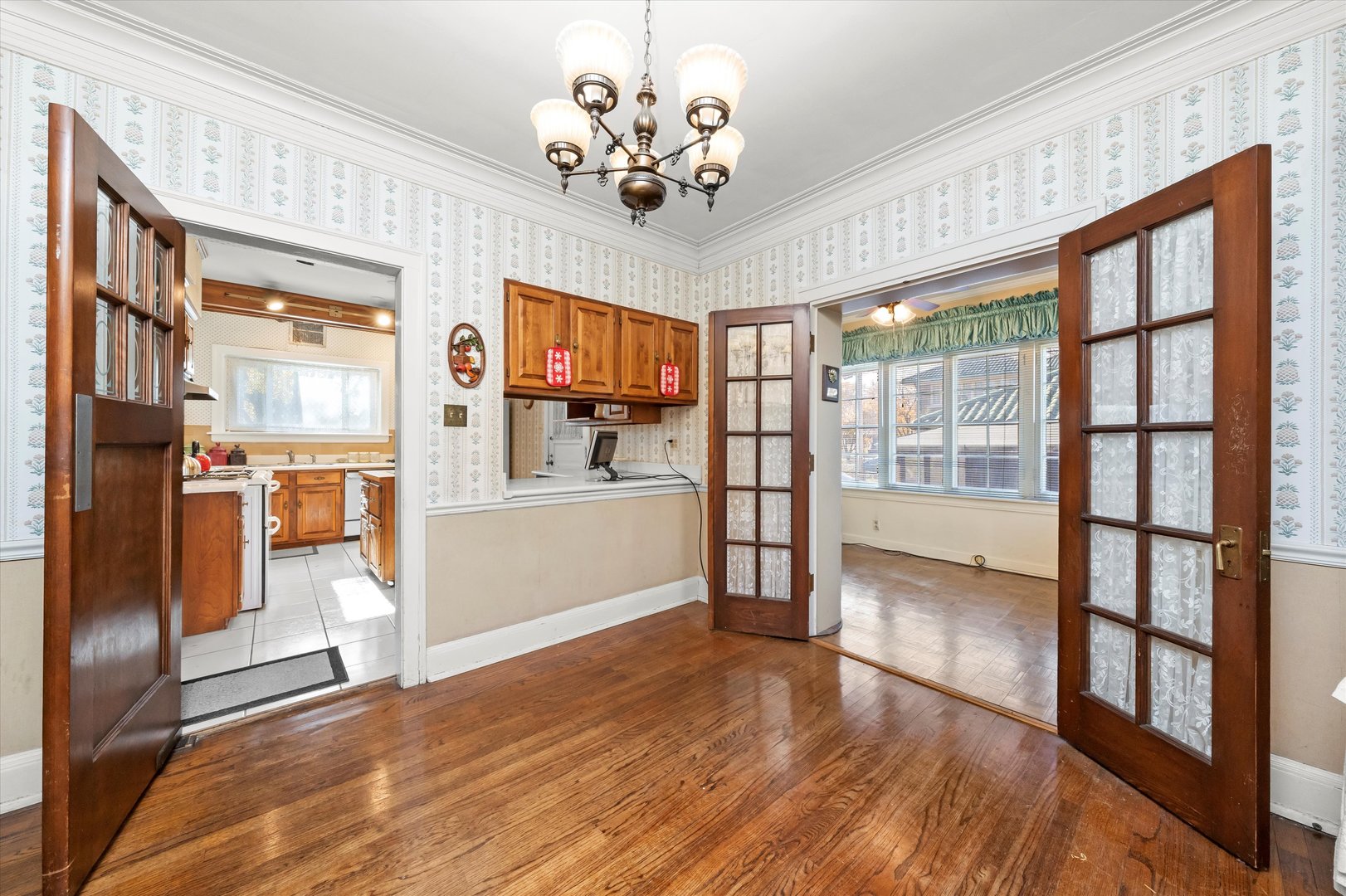 10456 S Hamilton Avenue, Chicago, IL 60643