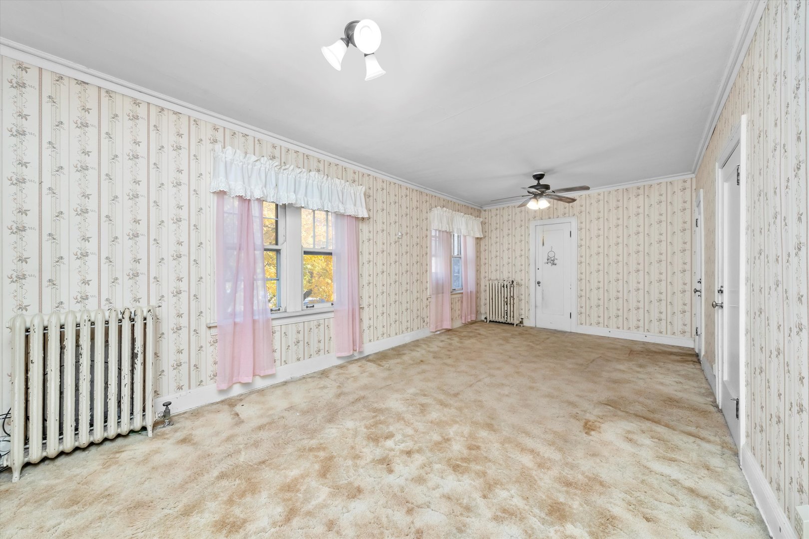 10456 S Hamilton Avenue, Chicago, IL 60643