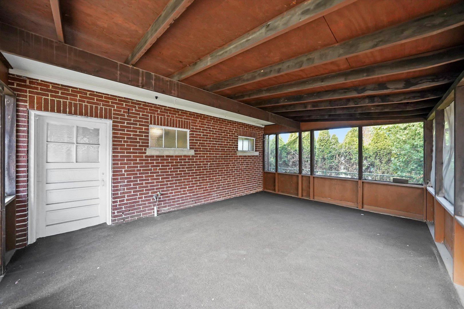 10456 S Hamilton Avenue, Chicago, IL 60643