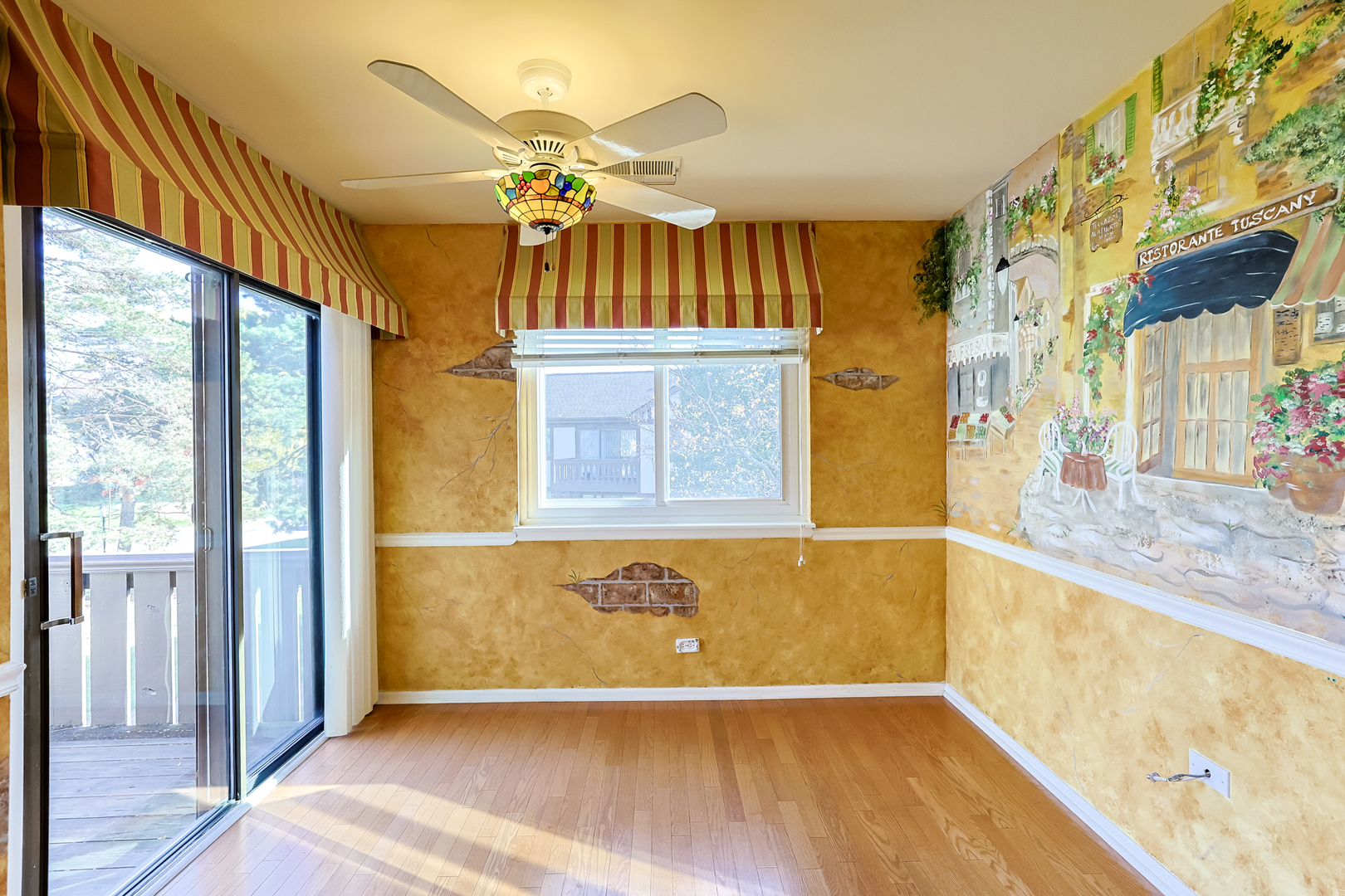 367 Greystone Court #A2, Schaumburg, IL 60193