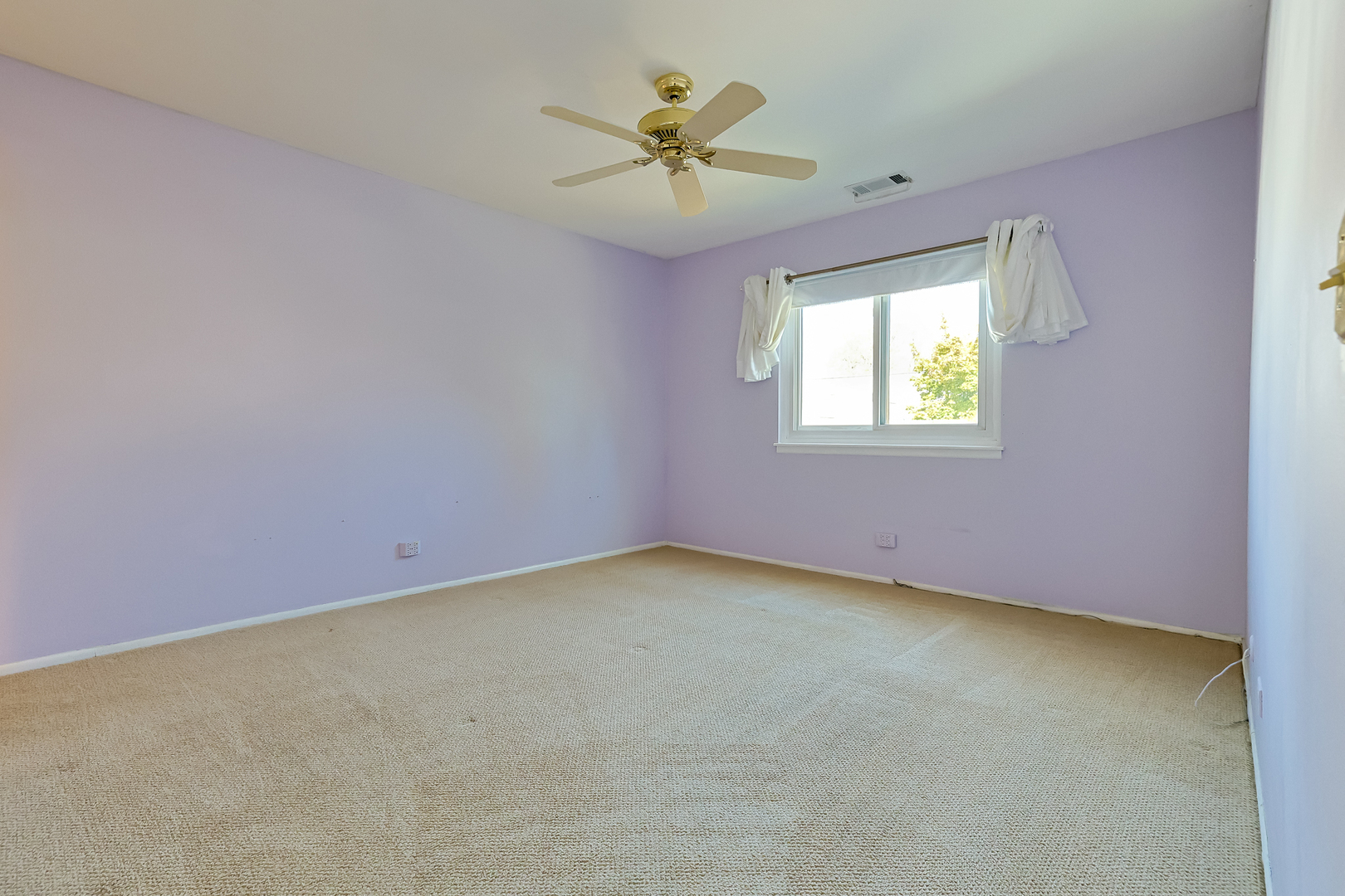 367 Greystone Court #A2, Schaumburg, IL 60193