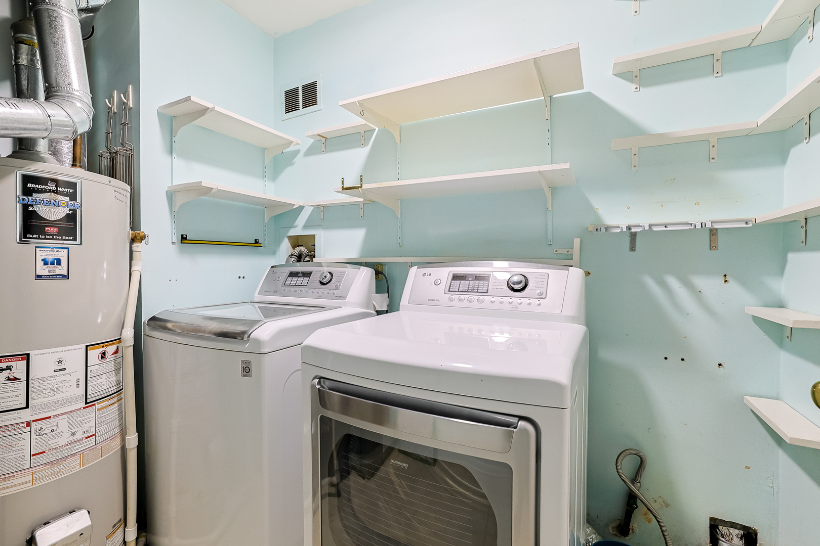 367 Greystone Court #A2, Schaumburg, IL 60193