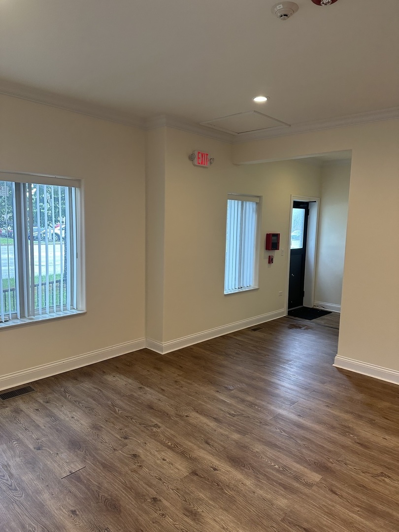 170 W Irving Park Road, Wood Dale, IL 60191