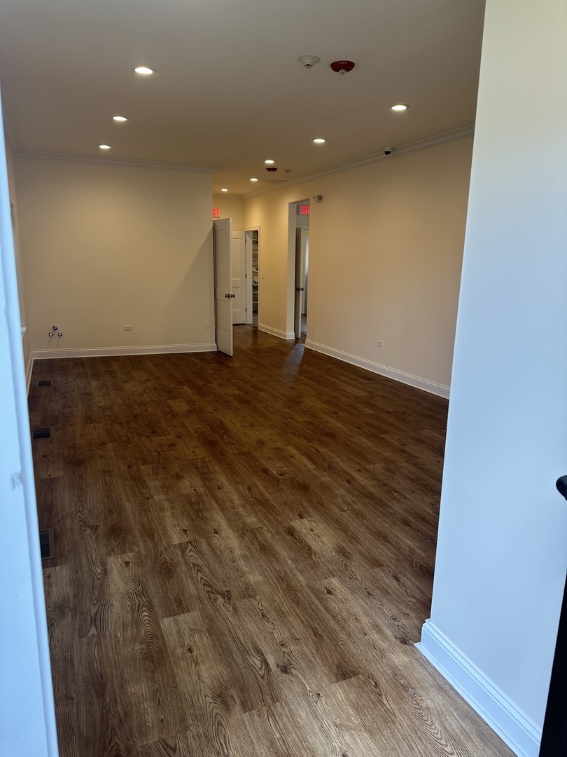 170 W Irving Park Road, Wood Dale, IL 60191