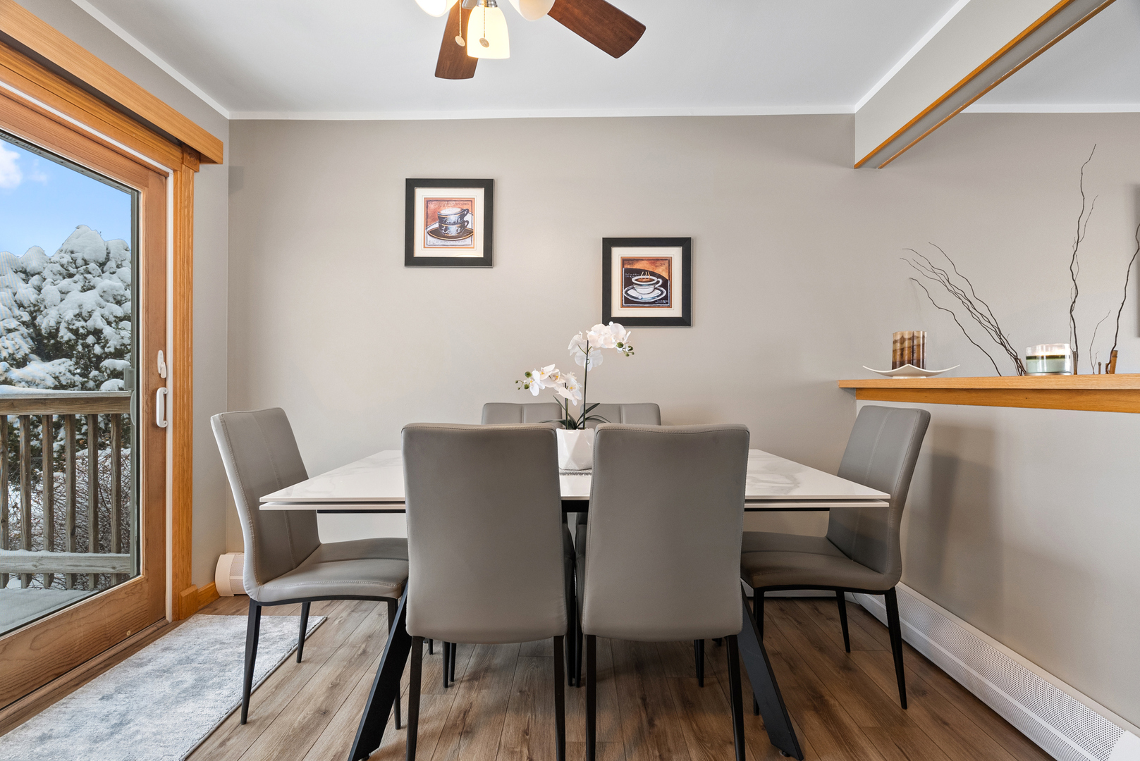 8232 S Ferdinand Avenue, Bridgeview, IL 60455