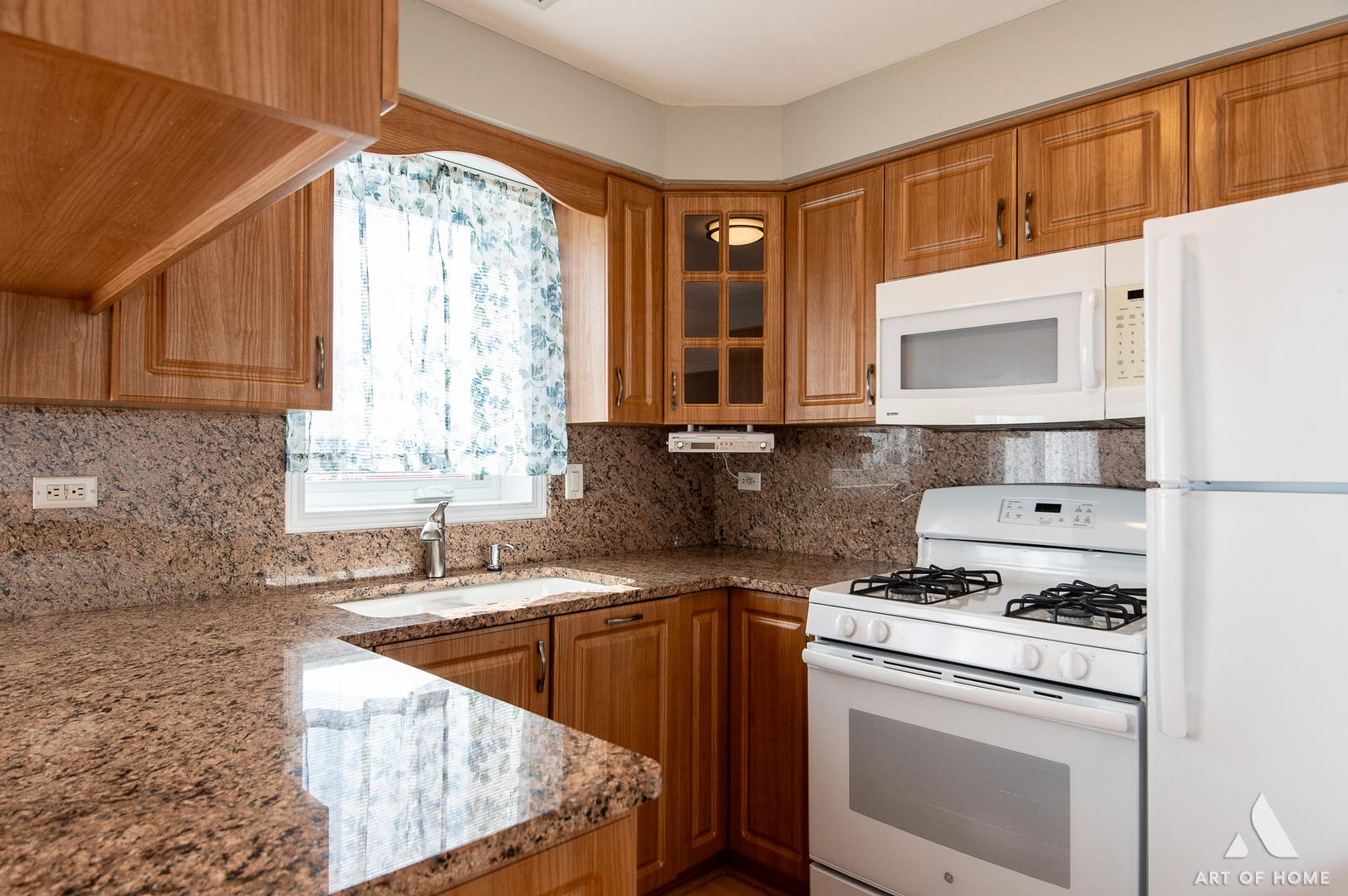 6444 S Narragansett Avenue #3W, Chicago, IL 60638