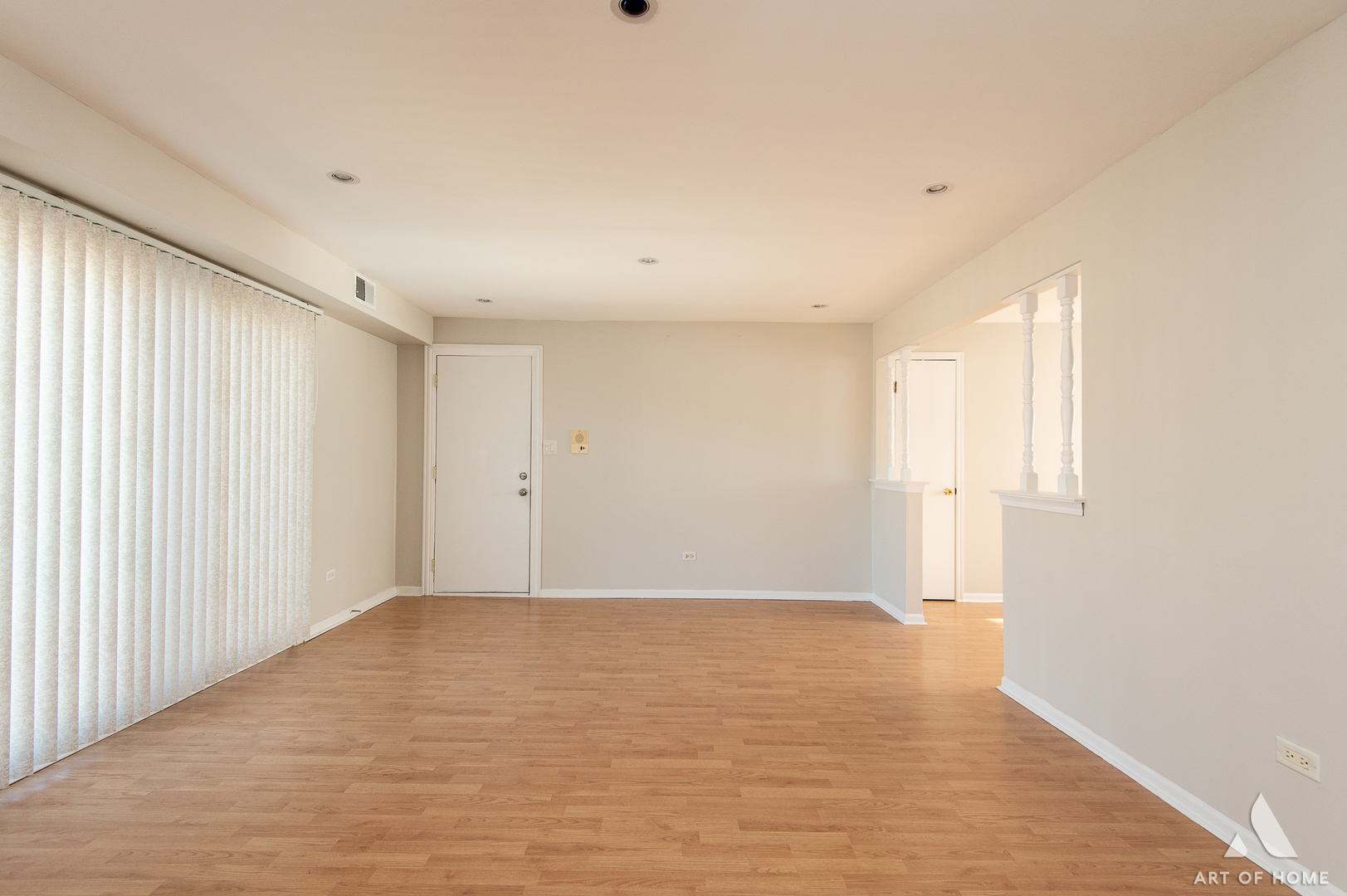 6444 S Narragansett Avenue #3W, Chicago, IL 60638