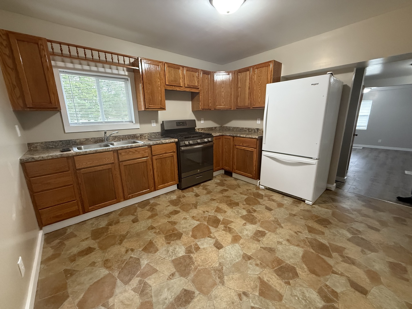 729 Vine Street, Lockport, IL 60441