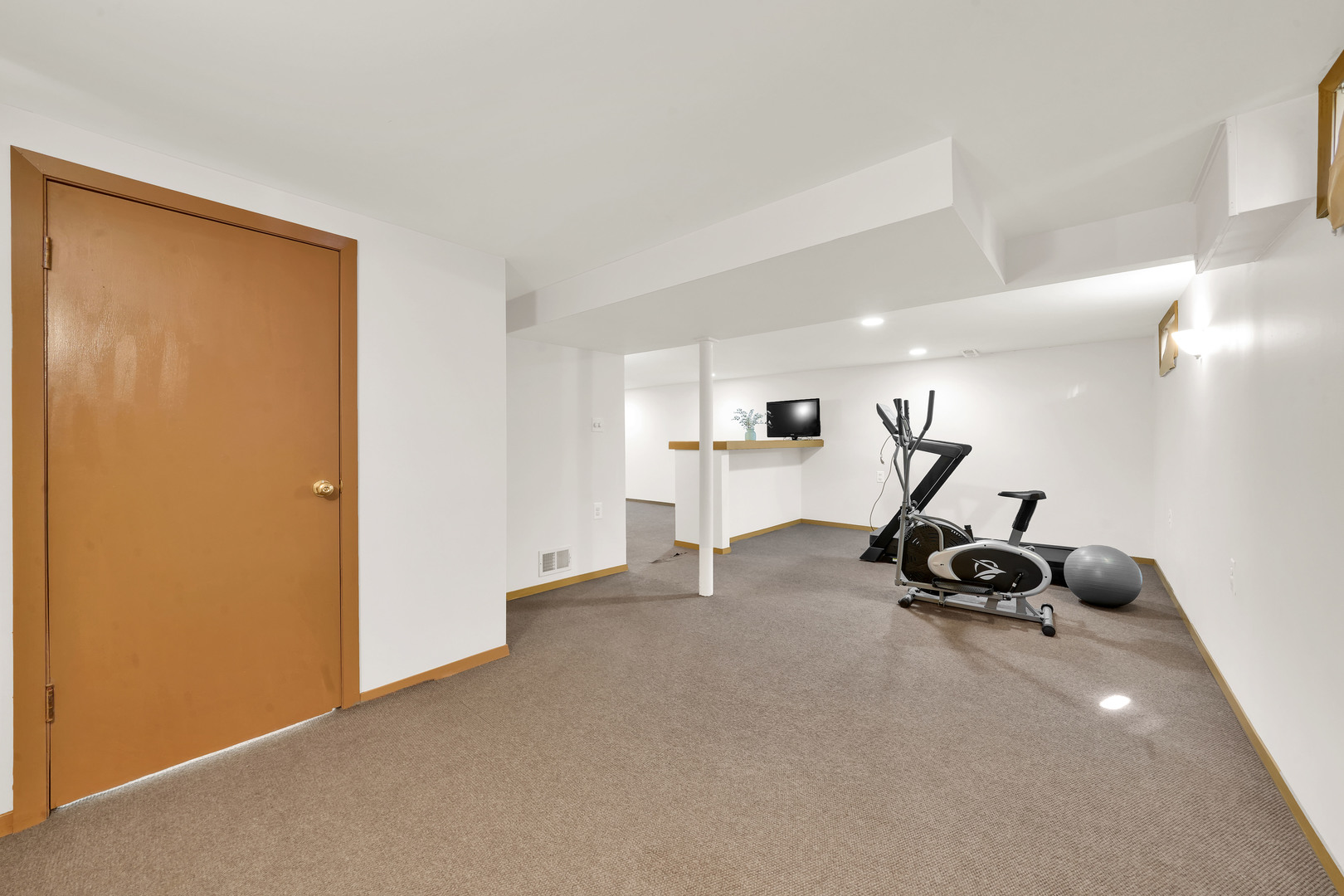 19 Mohawk Drive, Thornton, IL 60476