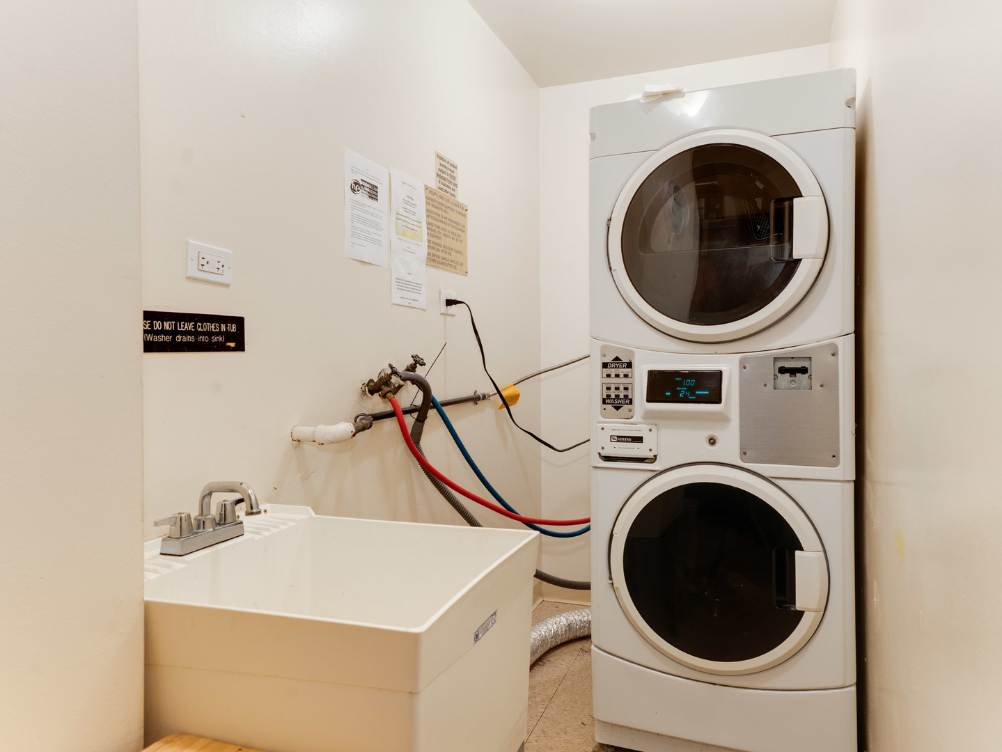 7211 Wolf Road #301A, Indian Head Park, IL 60525