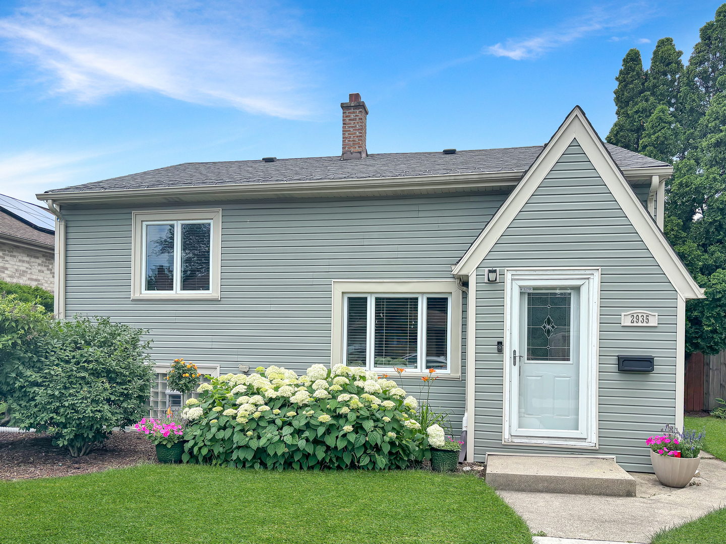 2935 Vernon Avenue, Brookfield, IL 60513