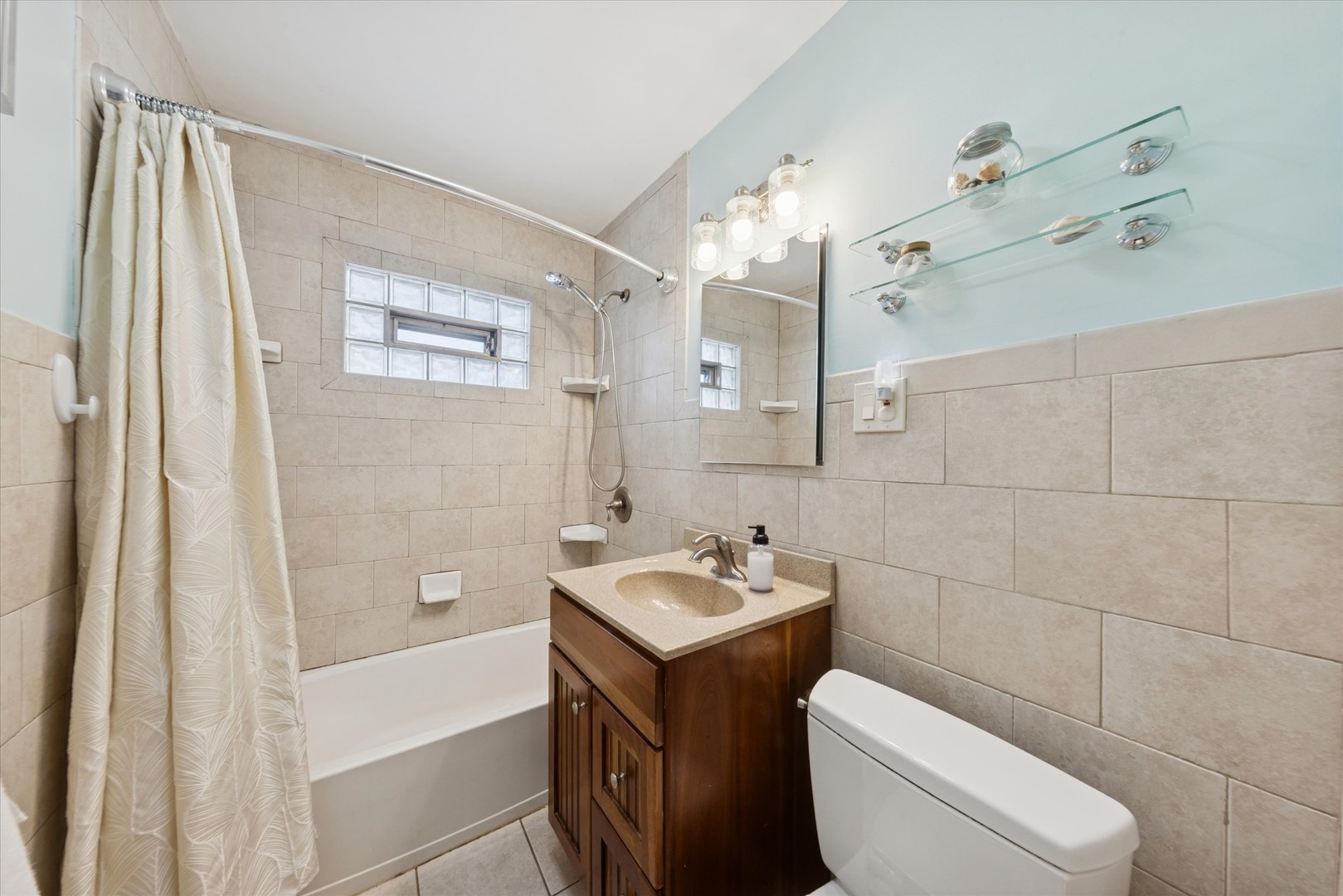 2935 Vernon Avenue, Brookfield, IL 60513