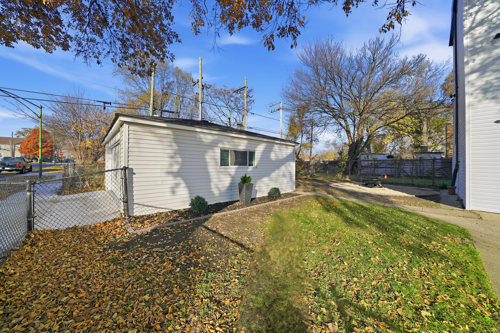 7256 S May Street, Chicago, IL 60621