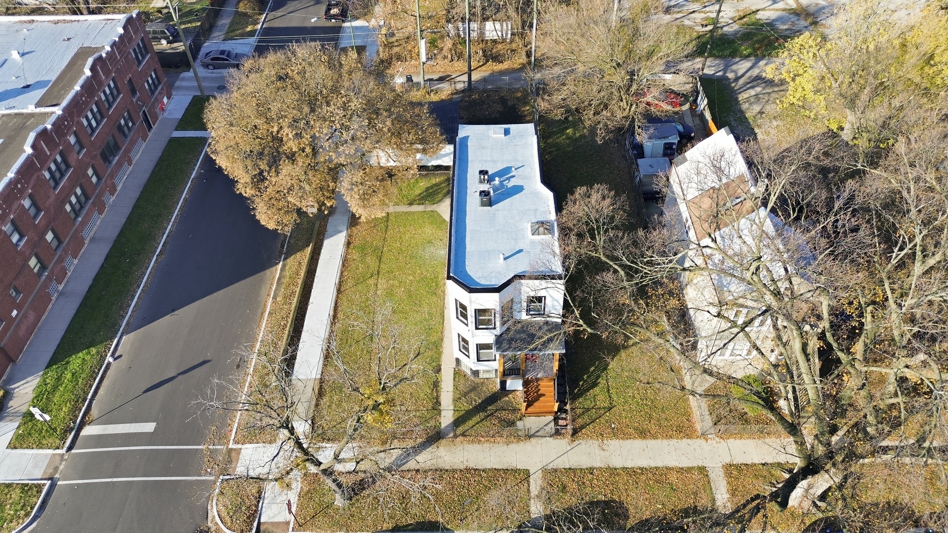 7256 S May Street, Chicago, IL 60621