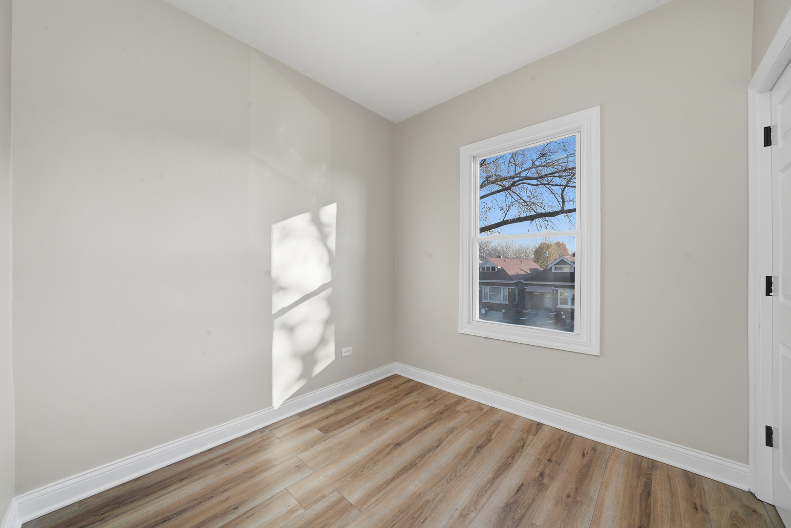 7256 S May Street, Chicago, IL 60621